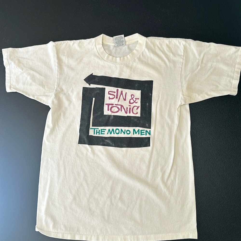 Vintage Punk/Garage Mono Men t-shirt from 1994. Backprint.